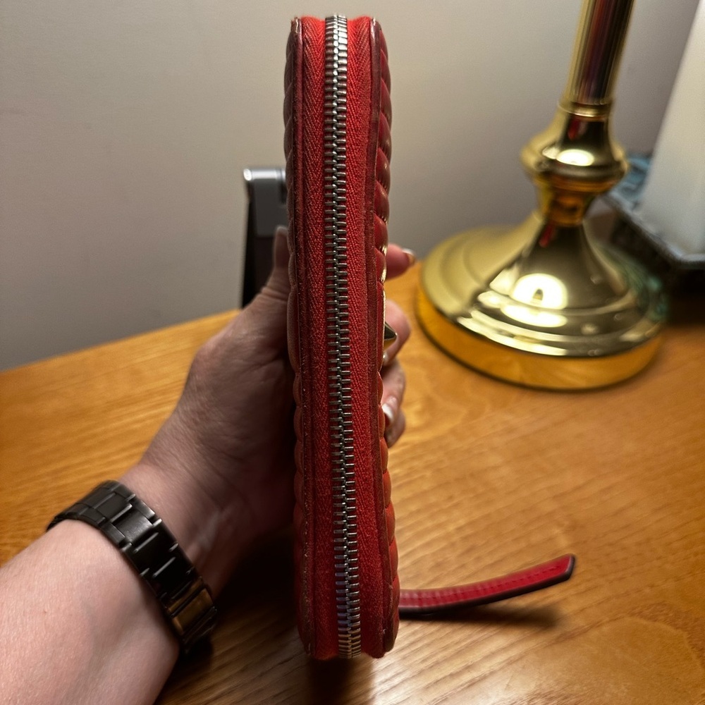Fendi Vintage Red Quilted Leather Zip Long Wallet. - Picture 5 of 12